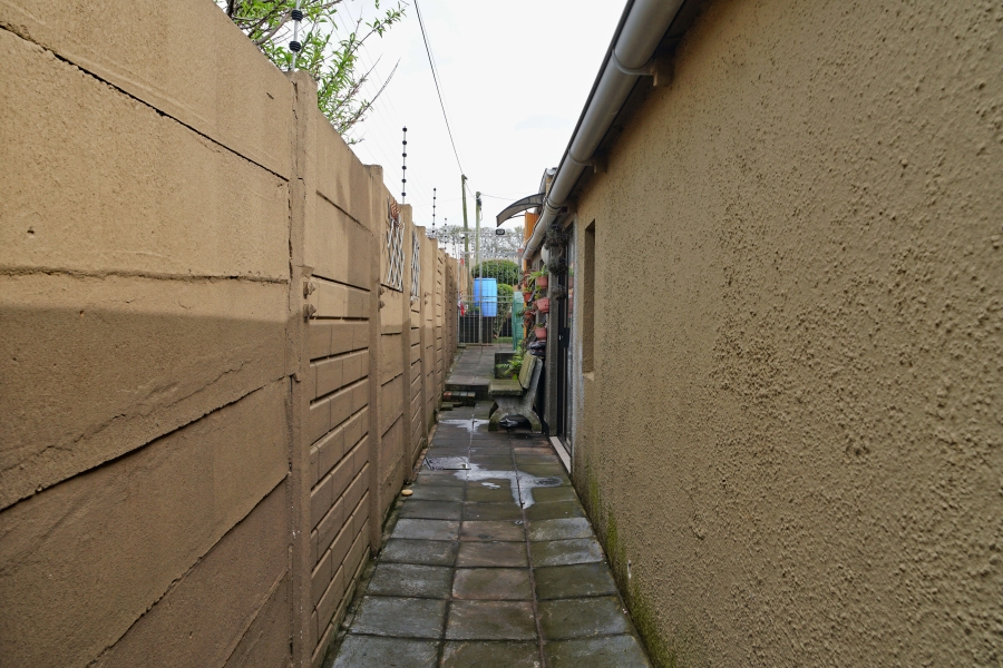 3 Bedroom Property for Sale in Highgate Eastern Cape